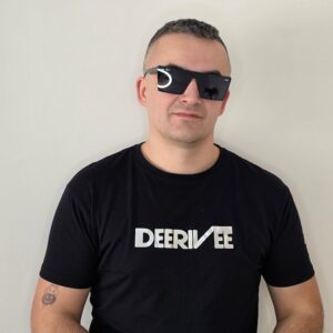 T-SHIRT DEERIVEE CLASSIC "L"